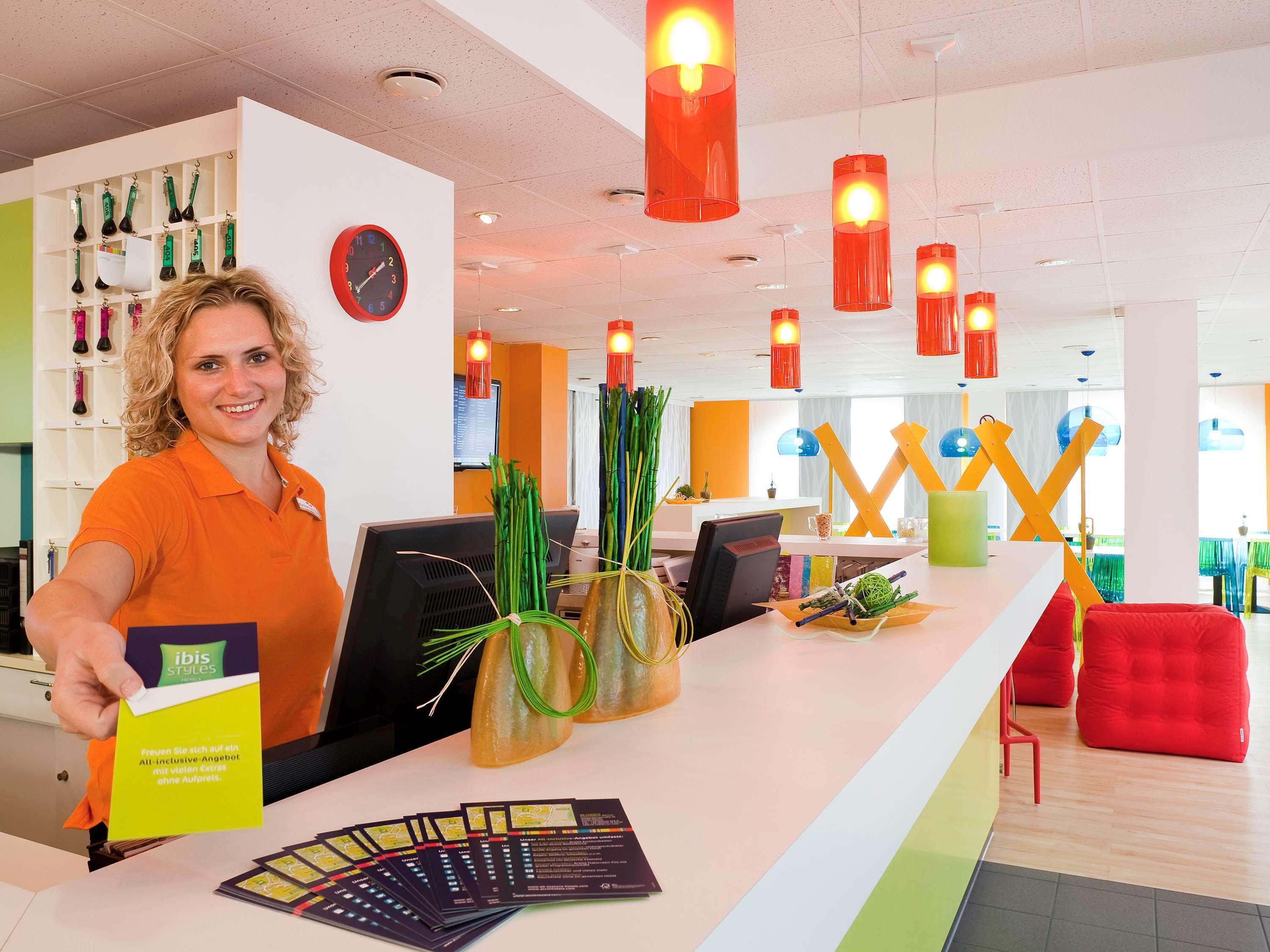 Ibis Styles Duesseldorf-Neuss Hotel Екстериор снимка